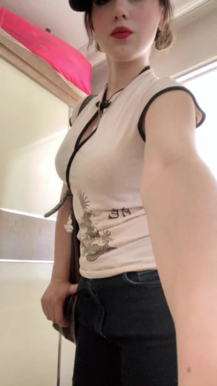 @nur🦊