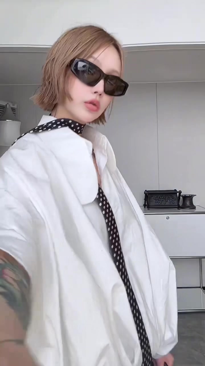 @BẠCH TUYẾT-FASHION