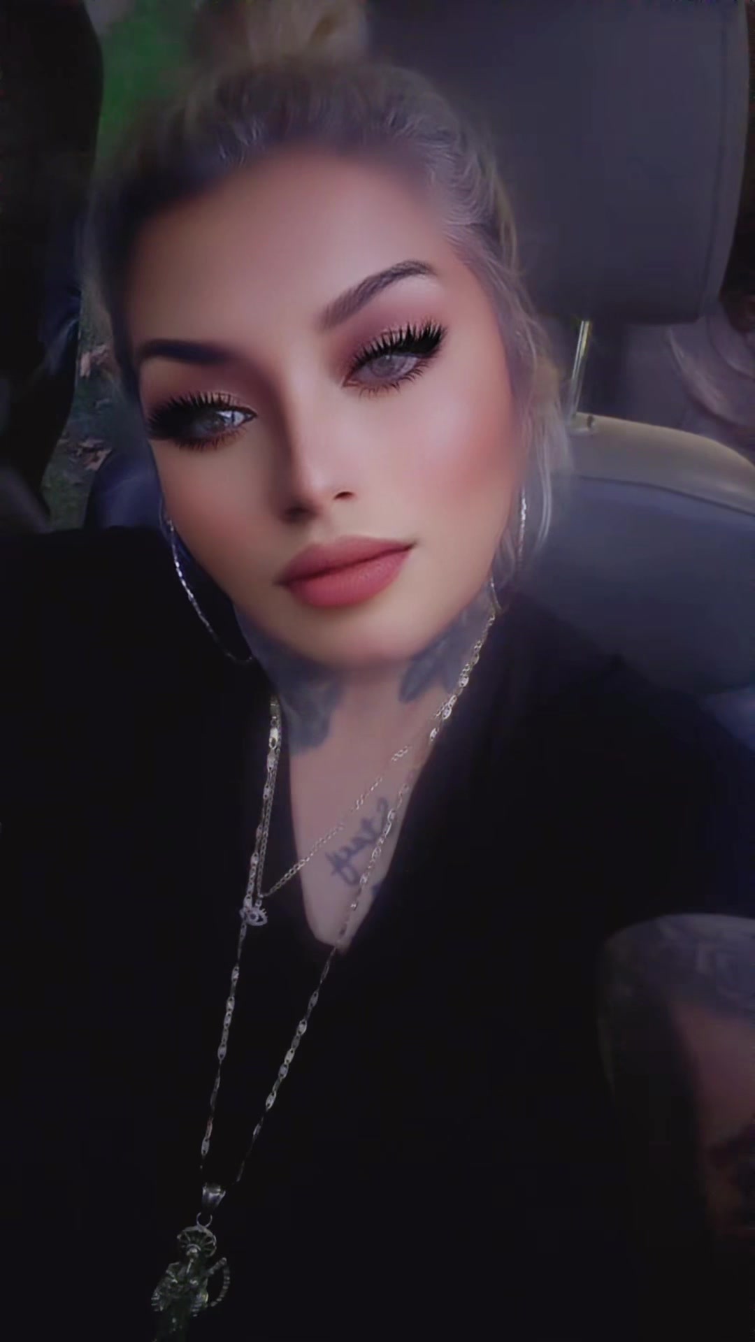 @Blonde