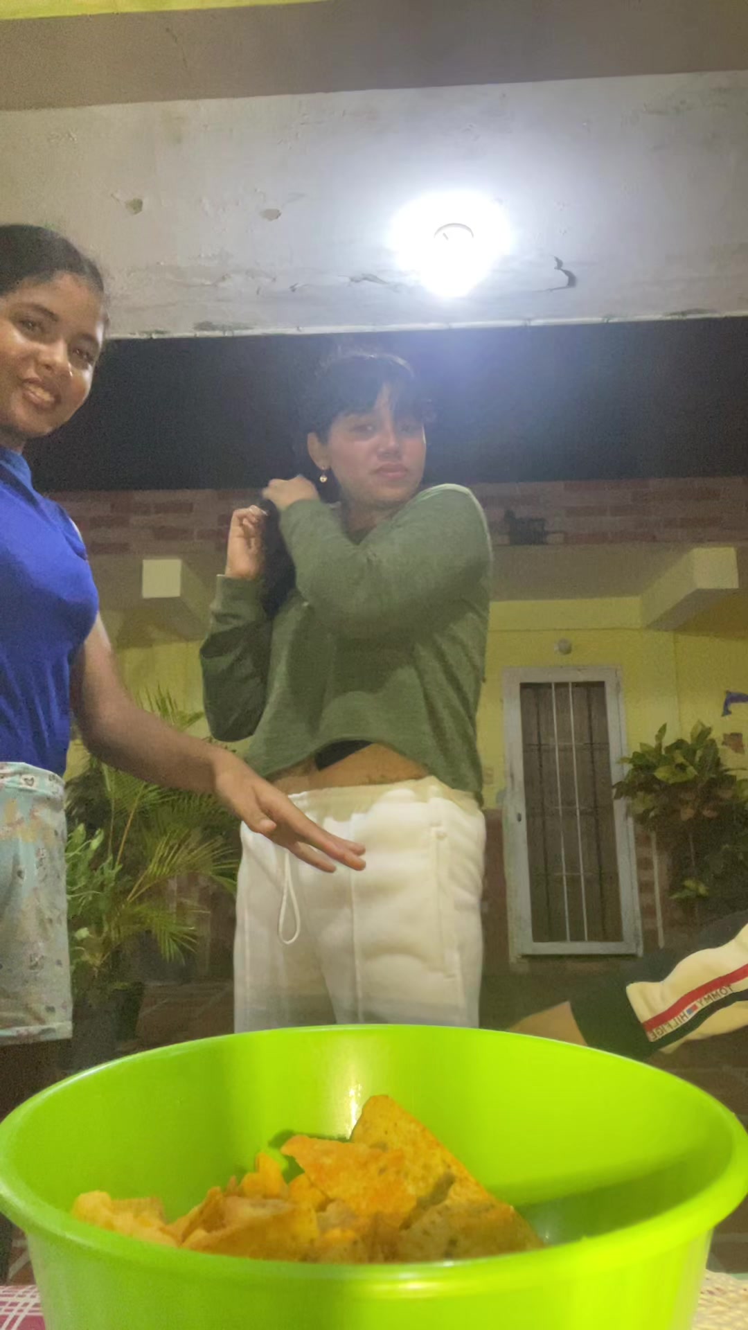 @Valentina♡