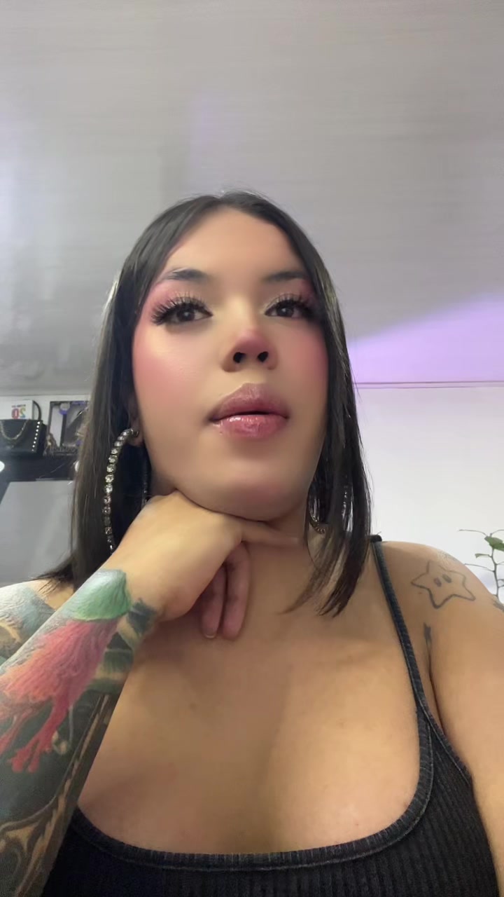 @Ashleyjhoanna18