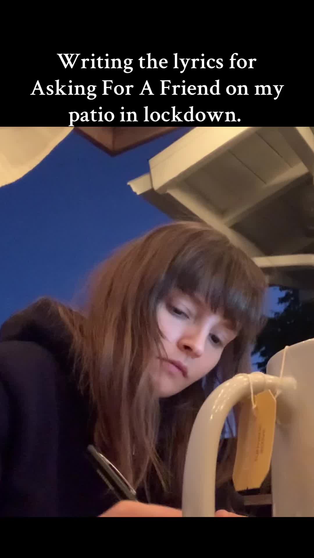 @Lauren Mayberry