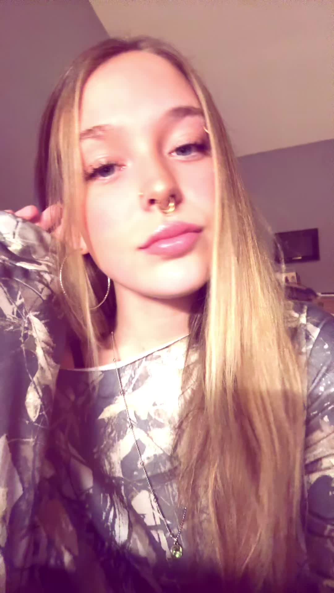 @Ruby😇