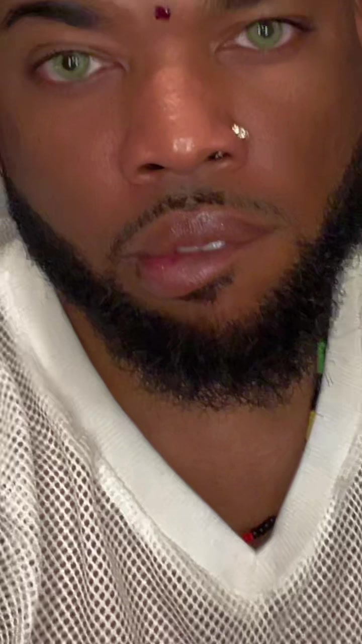 @Maurice_Q_Shakur