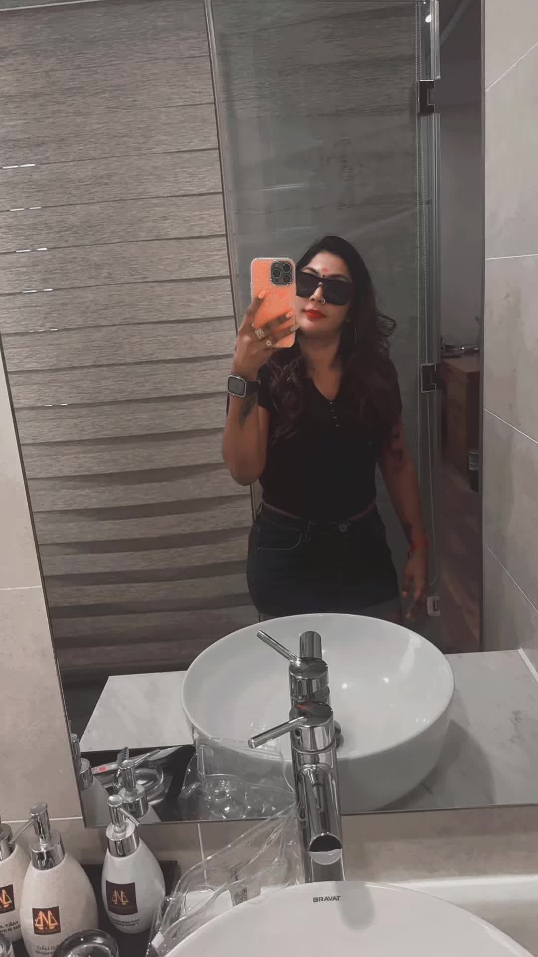 @Priya_Riya107