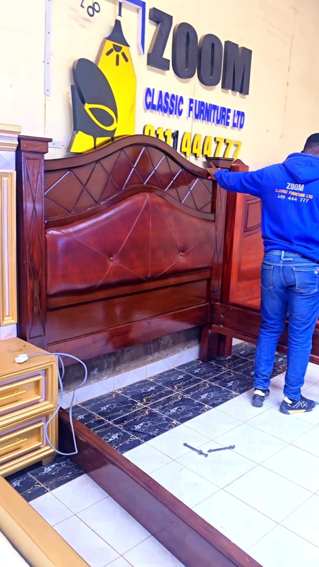 @ZOOM CLASSIC FURNITURE LTD