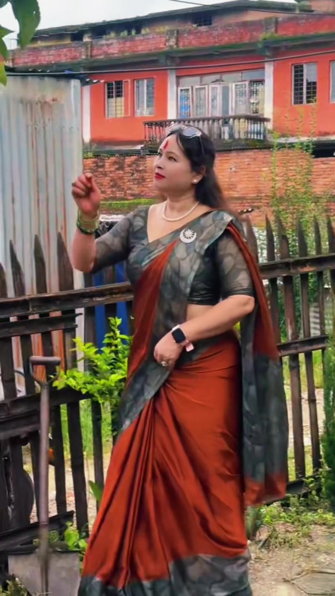 @Manishaoli053