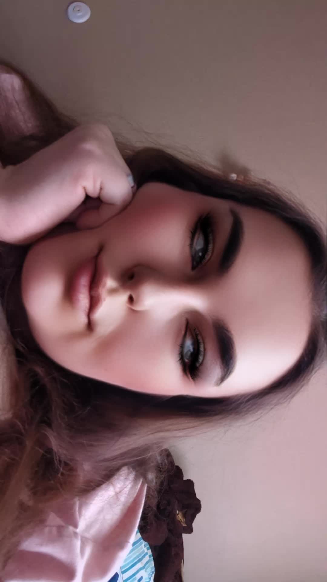 @🥀