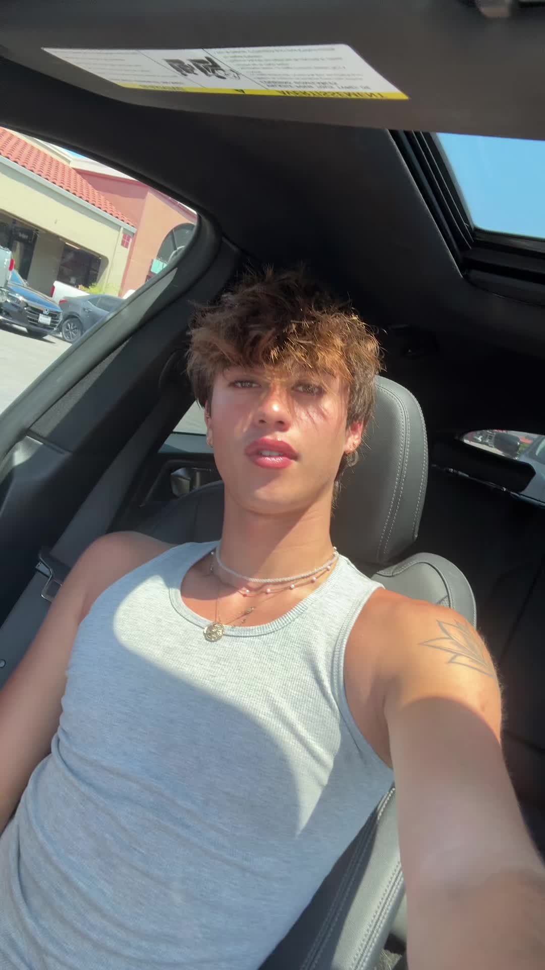 @AIDAN LEO