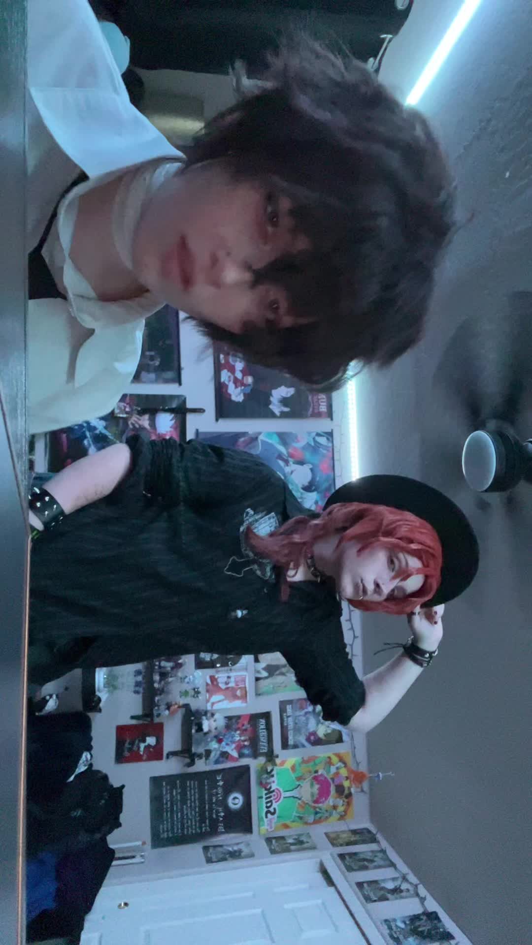 @Fandom_Hoppers