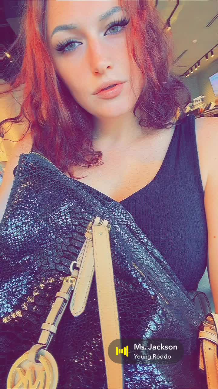 @Rosesarered