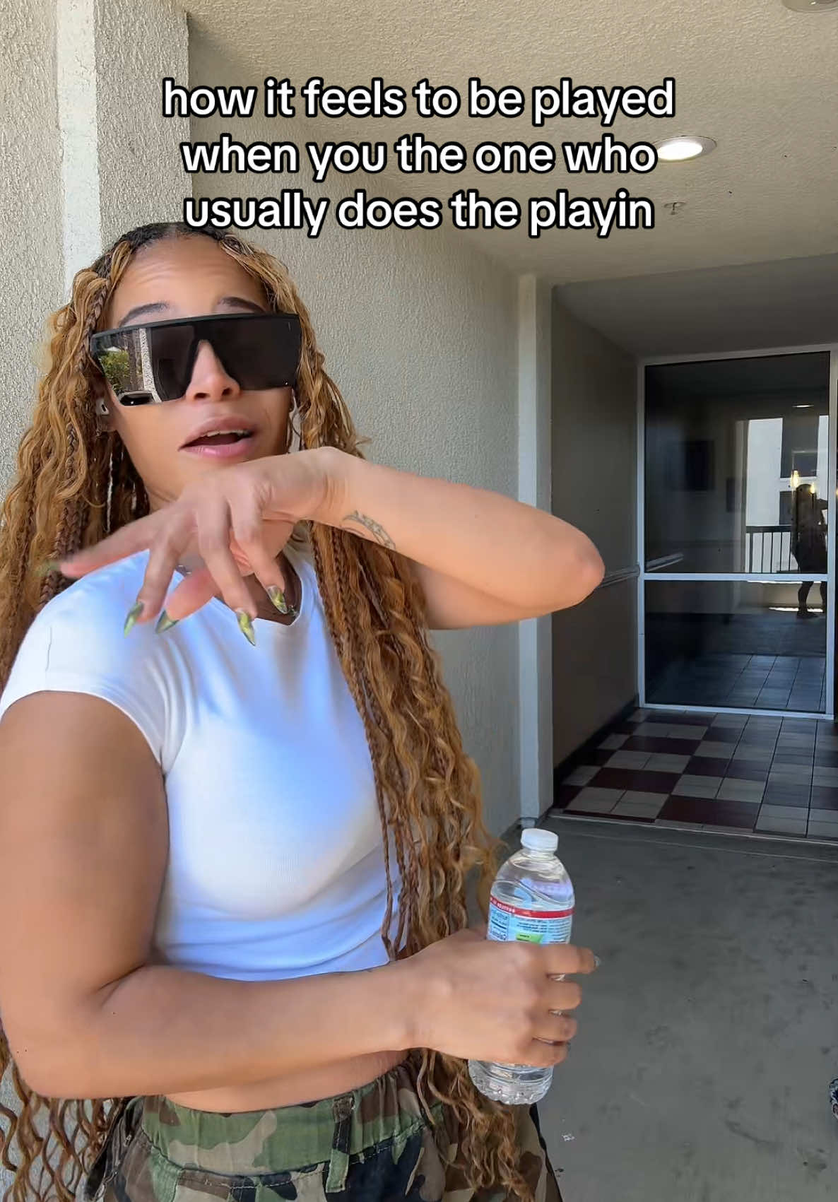 @Holly B | Lifestyle + Laughs