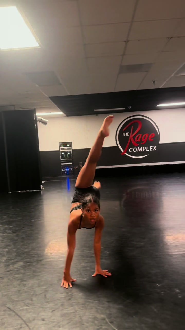 @makaiseyvnhill