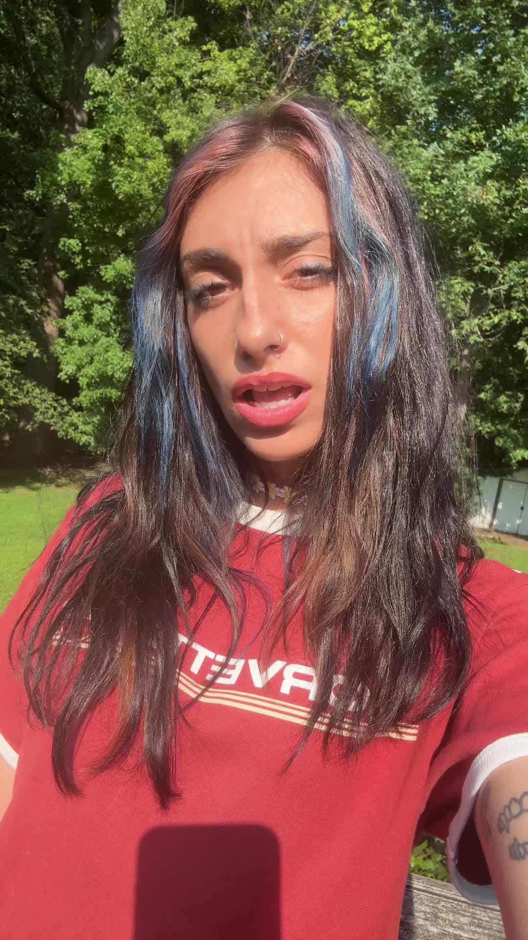 @weed queen