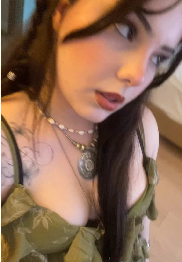 @caoticcdoll