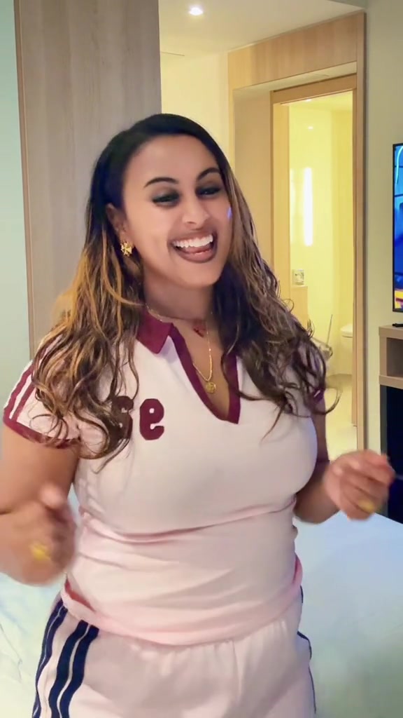 @MelatMelania1