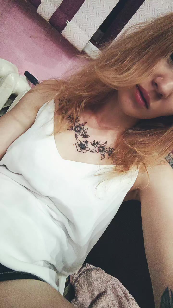 @Анюта😘