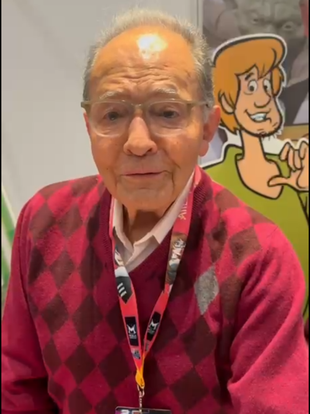 @AXEL LE&Oacute;N