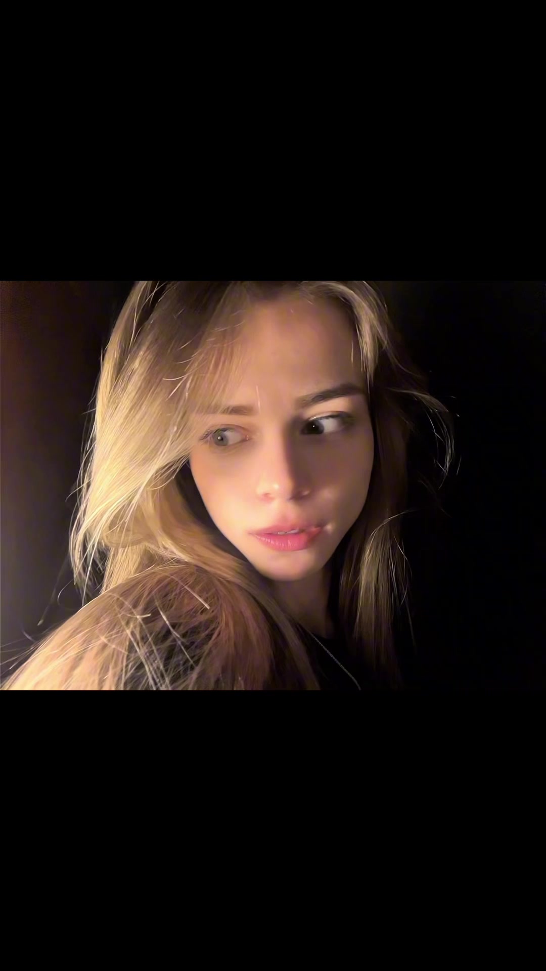 @Daria🌙