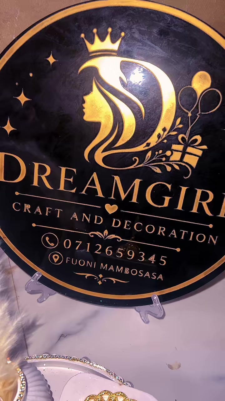 @DreamgirlCraft and decoration
