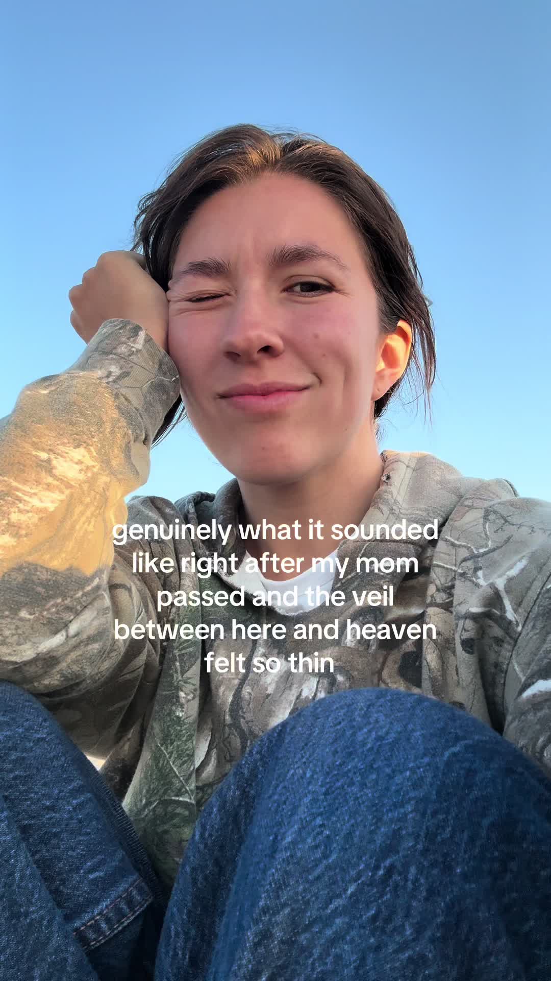 @bellasliker