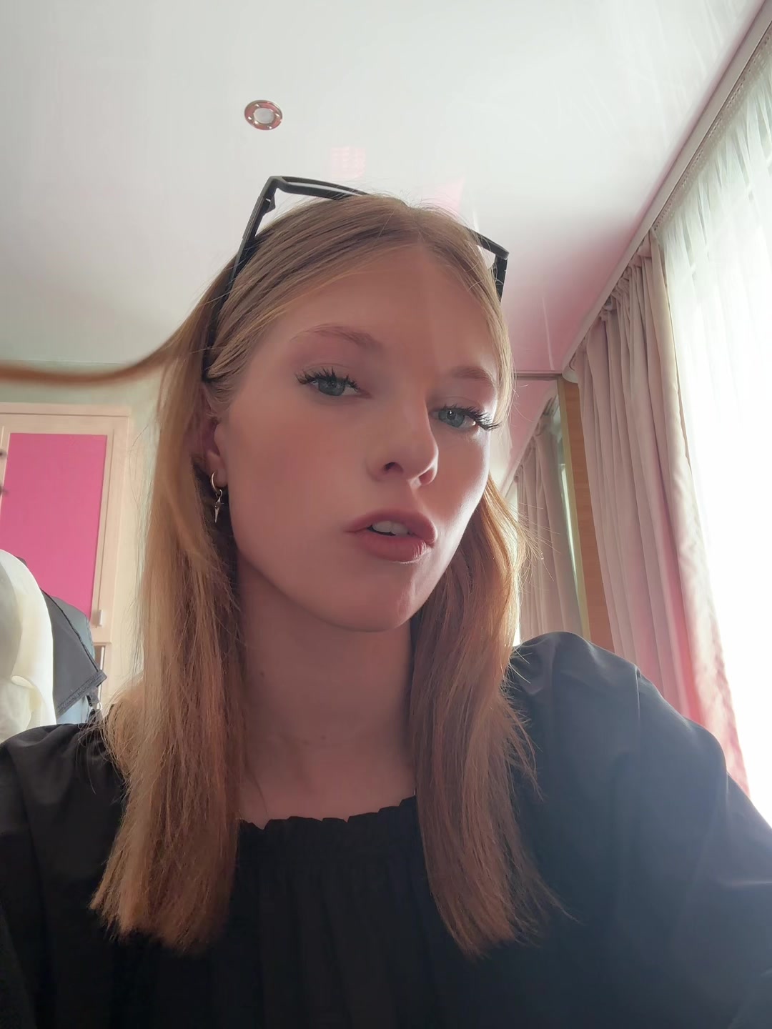 @_vlikks