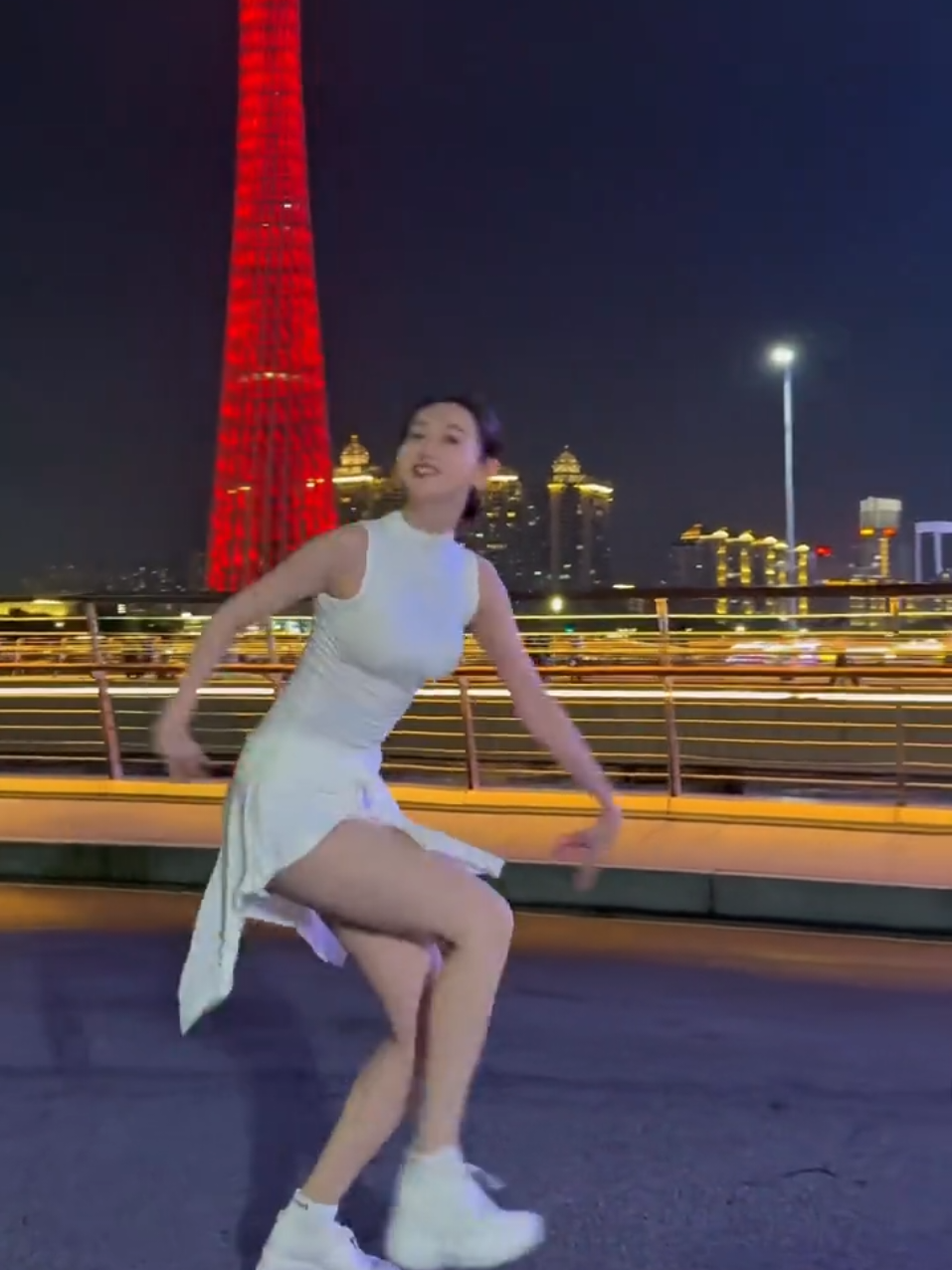 @Sally 王雪莉 大笑笑