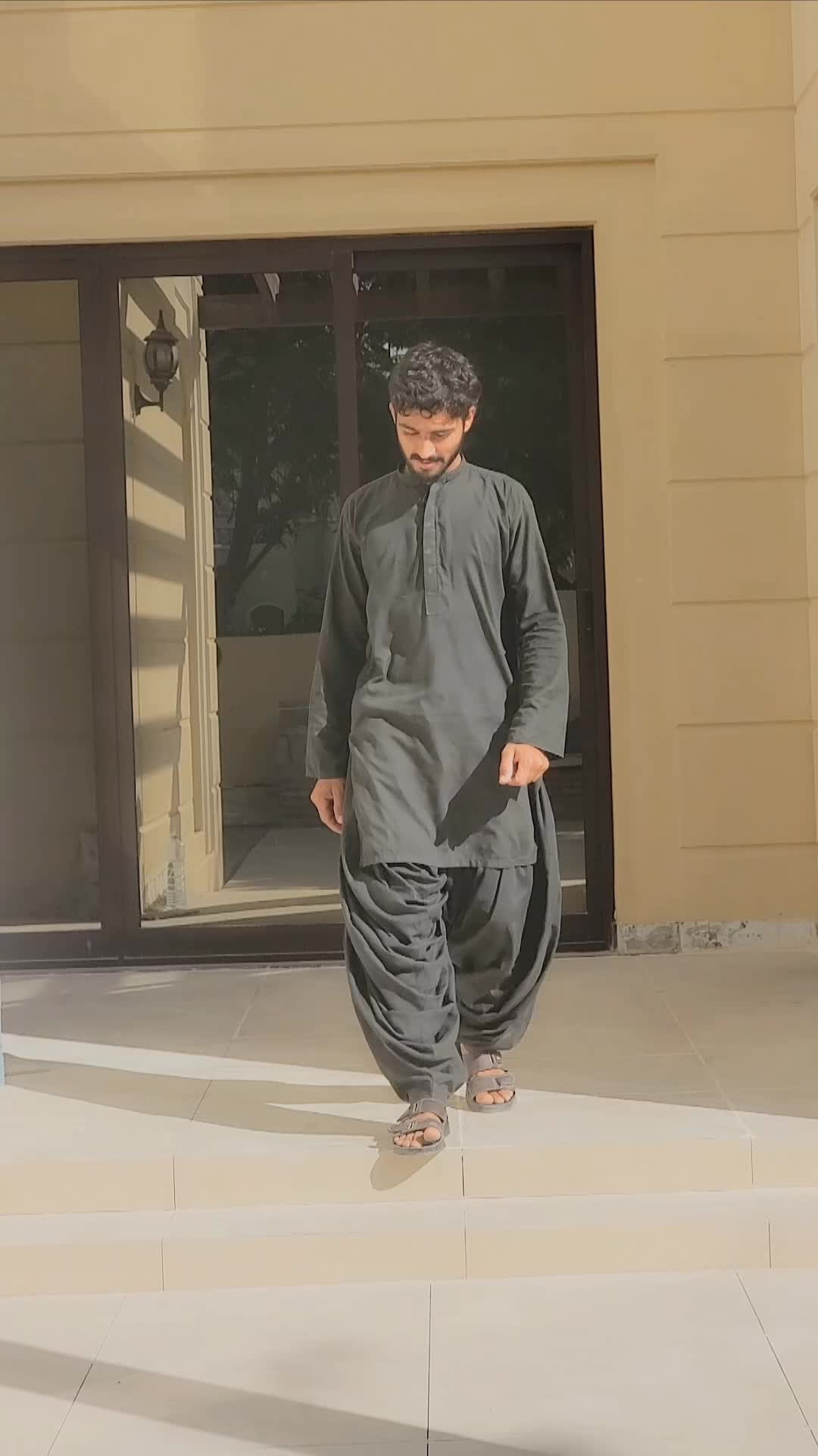 @Ayub pardesi 🇦🇪