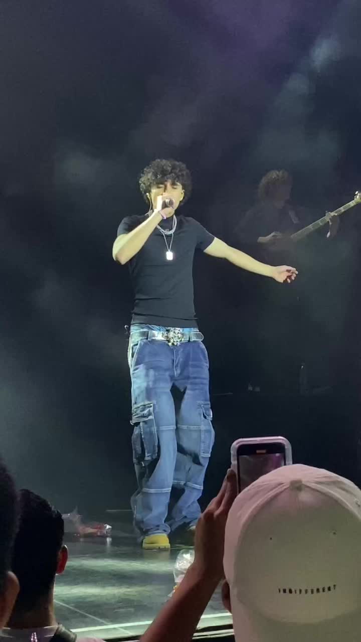 @pauuwtfff