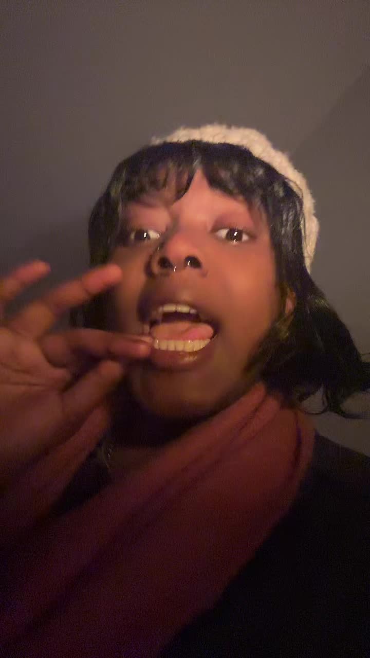 @Naïma