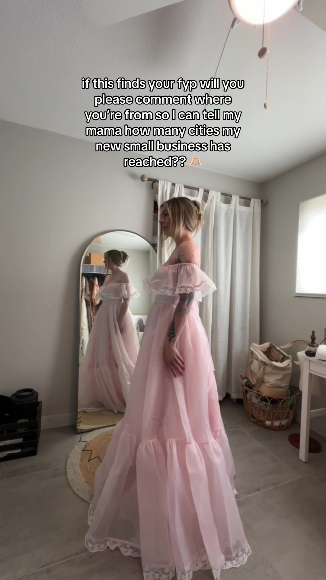 @TULLEBOX DRESS RENTALS