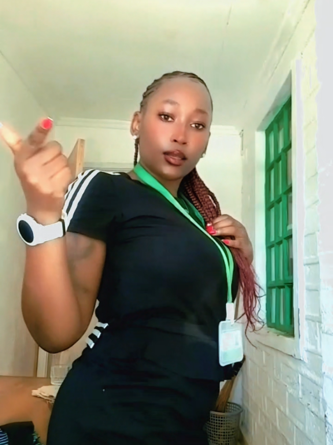 @Rollet.queen🇬🇧 🇰🇪