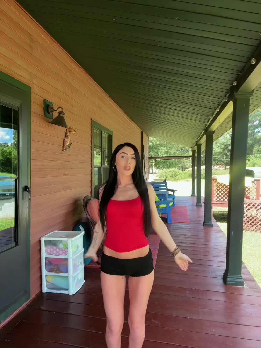 @Ky<3