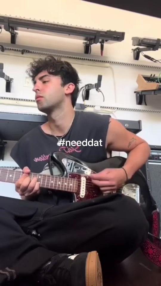 @eyesonbtwnfriends