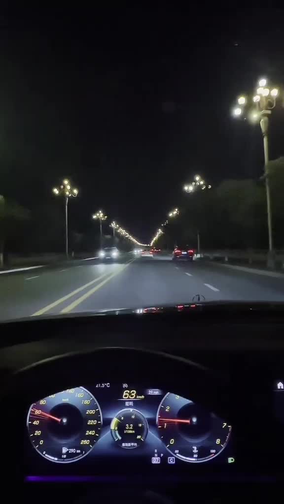 @77 TT 077