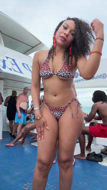 @deedessy