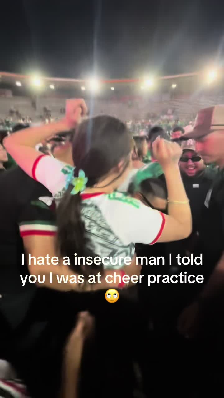 @Halyanna__