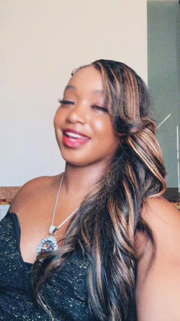 @QueenB2Z
