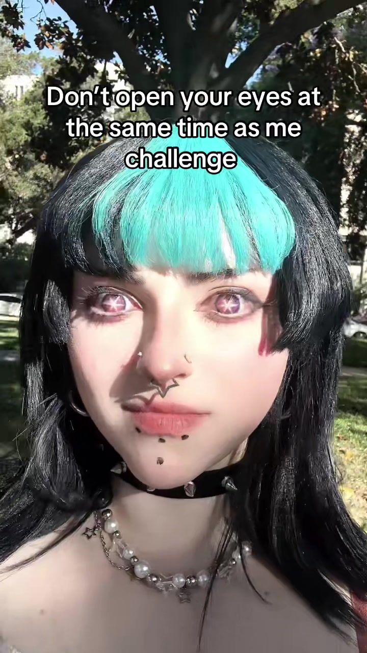 @Em<3
