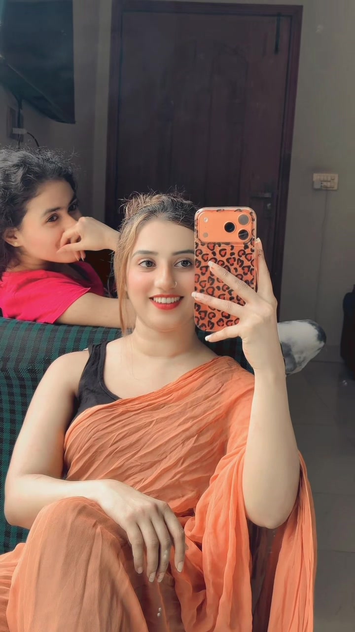 @zoyanoor____