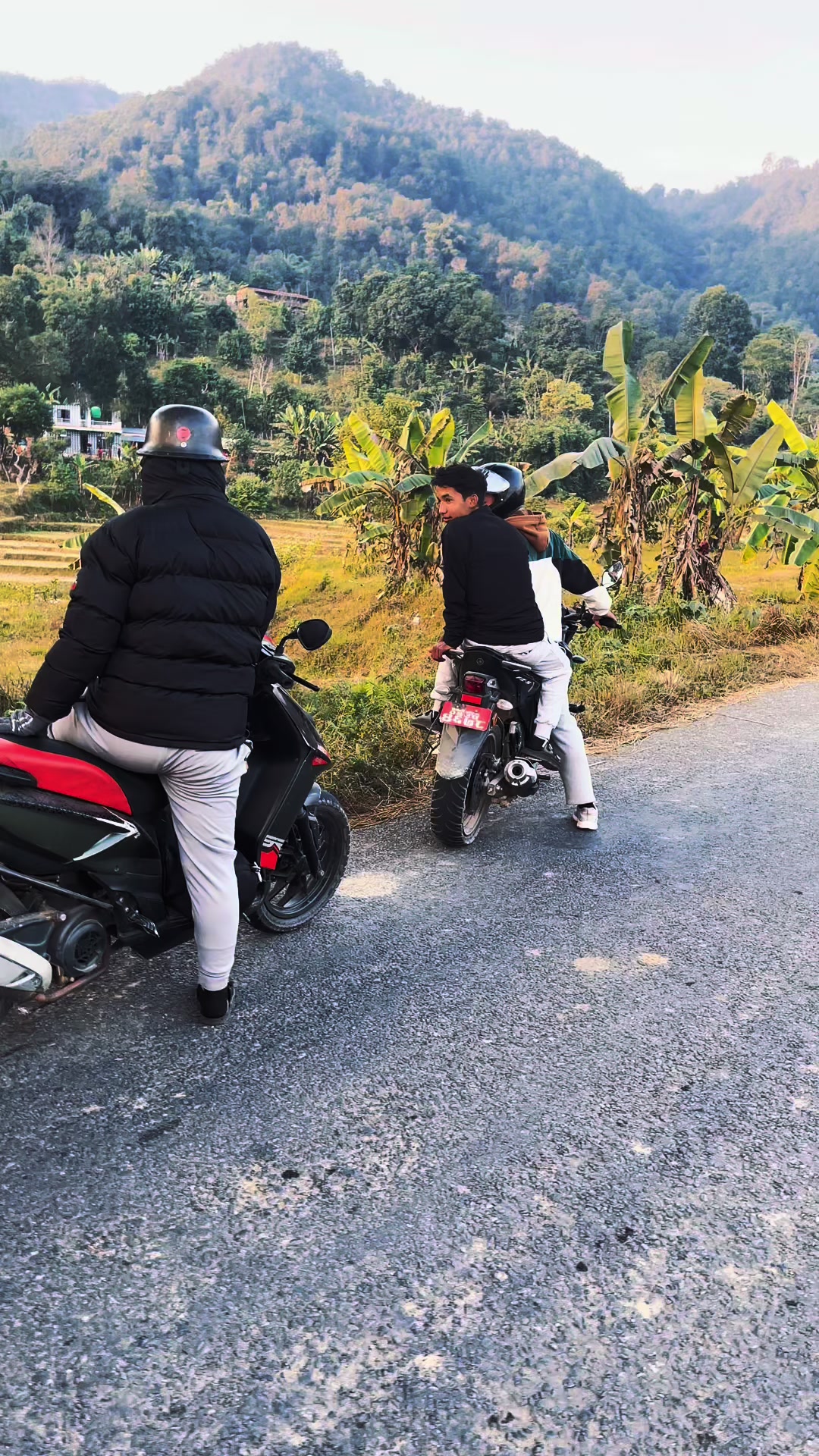 @सागर गुरुङ्