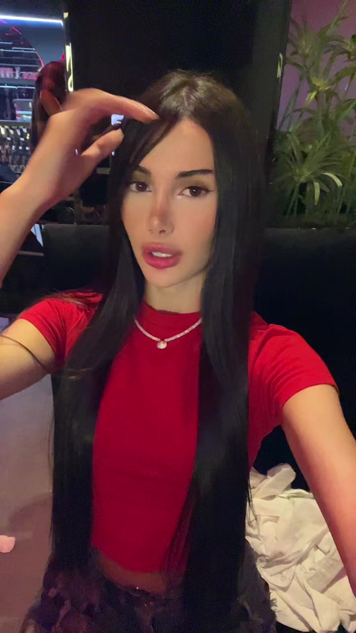 @saraborhann
