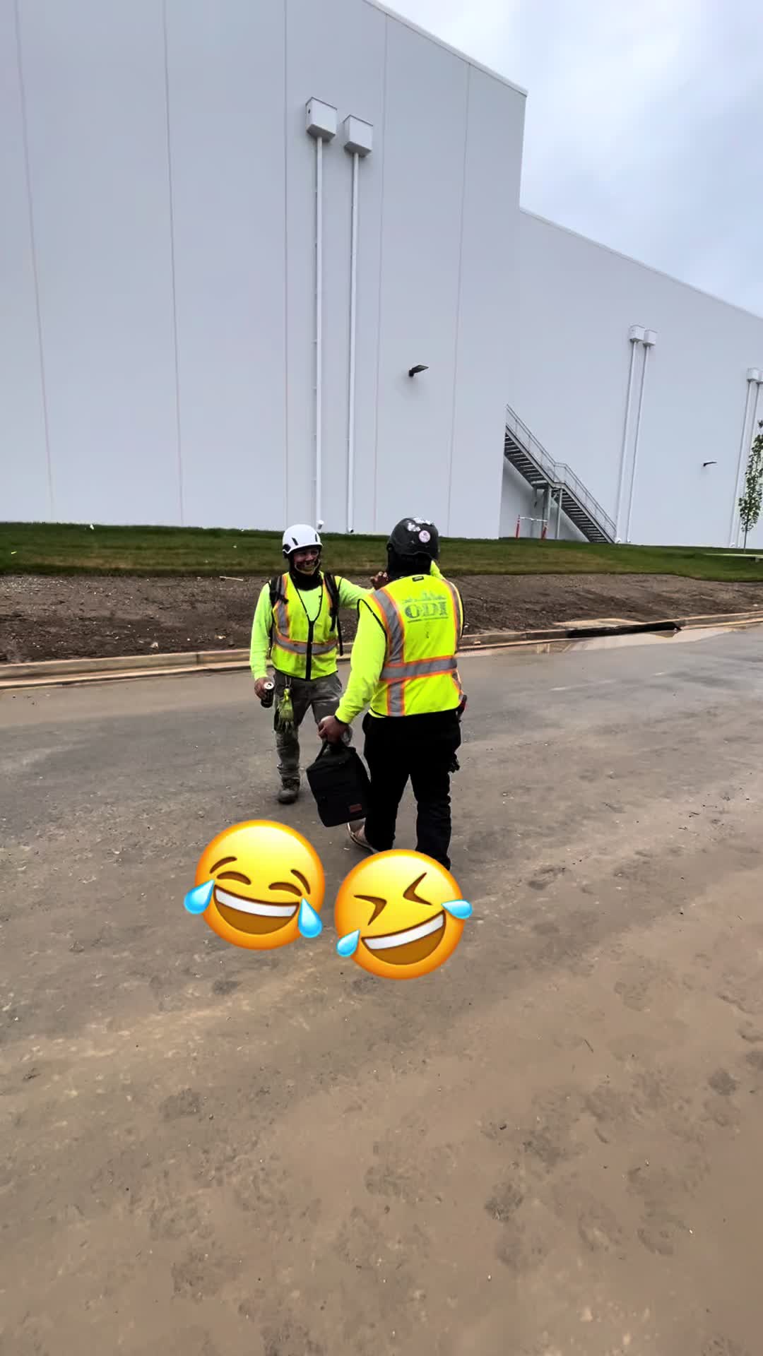 @Garcíå