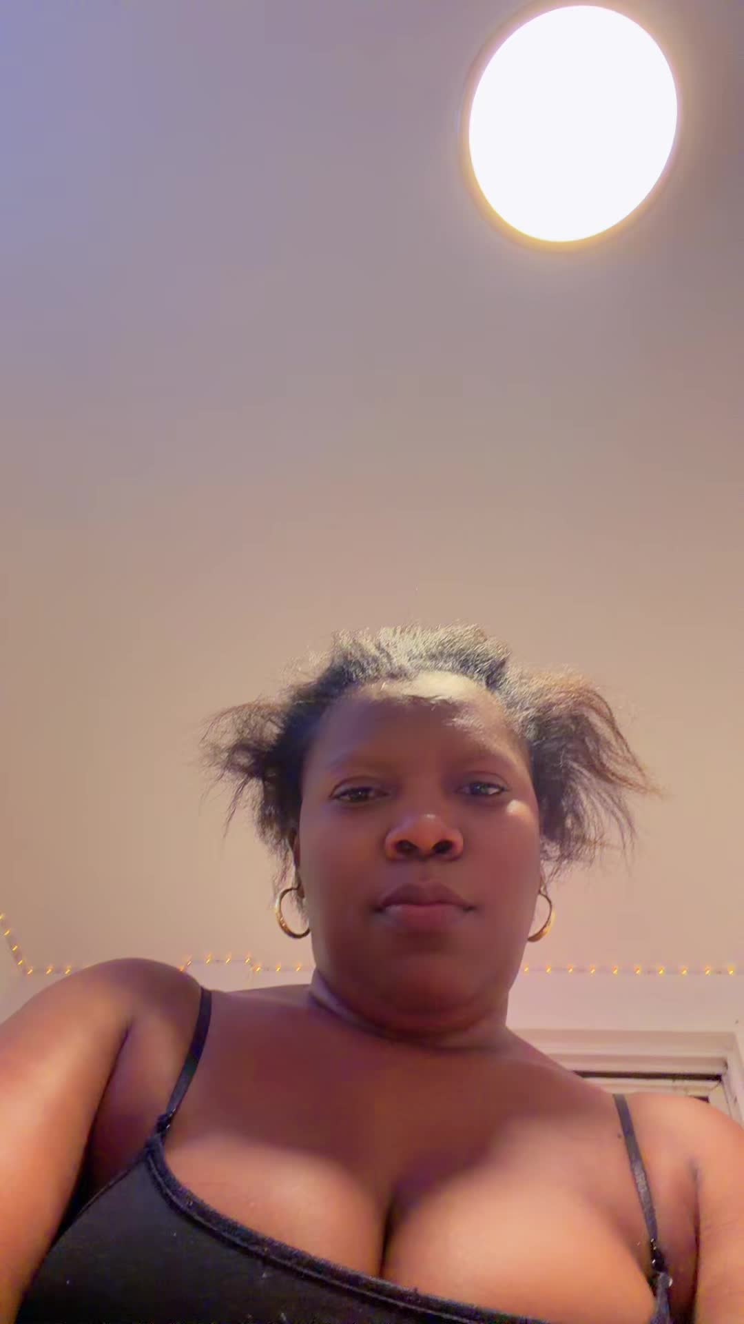 @carenquevedo