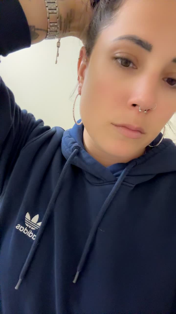 @Allana ๐ค