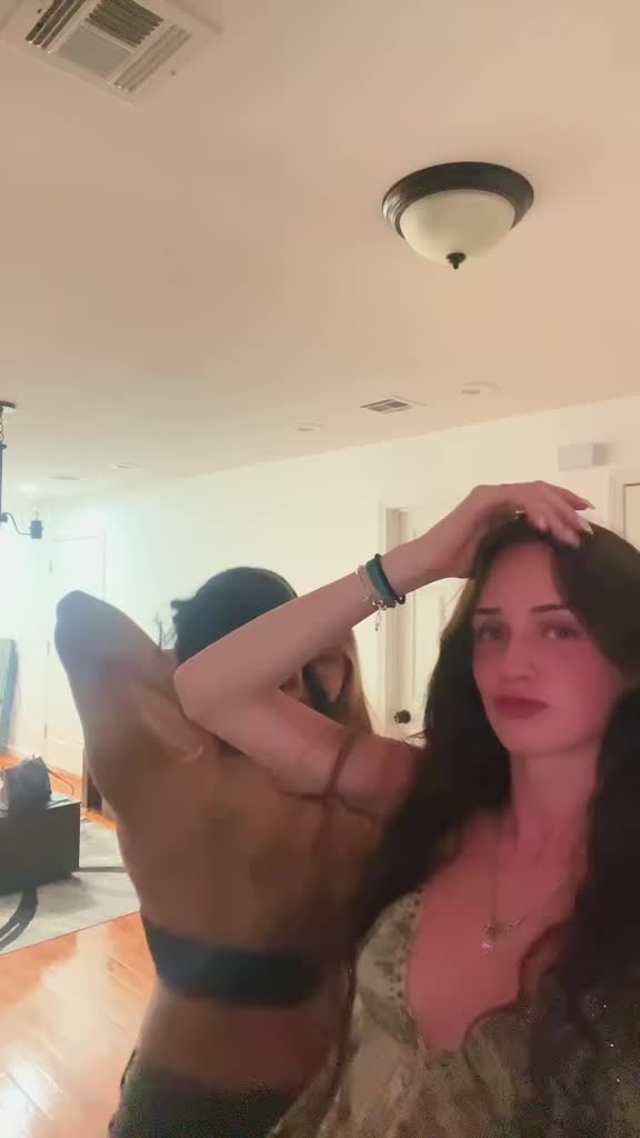 @𝒜𝓁𝒾𝒶𝓃𝒾𝓈