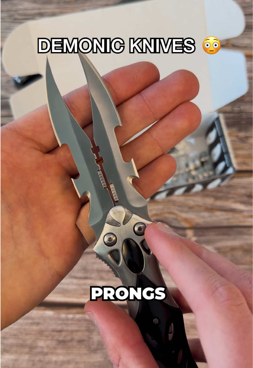 @mysteryknives_