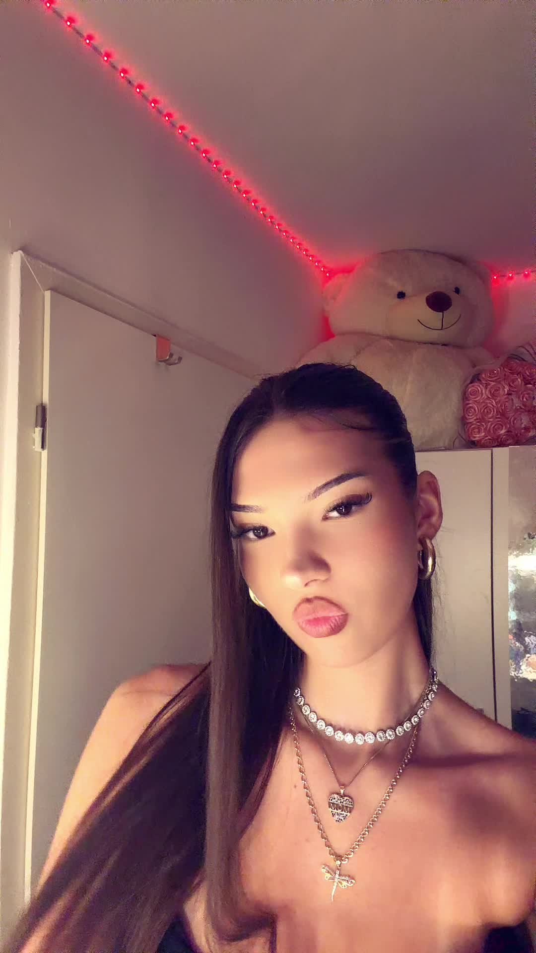 @rux🍒