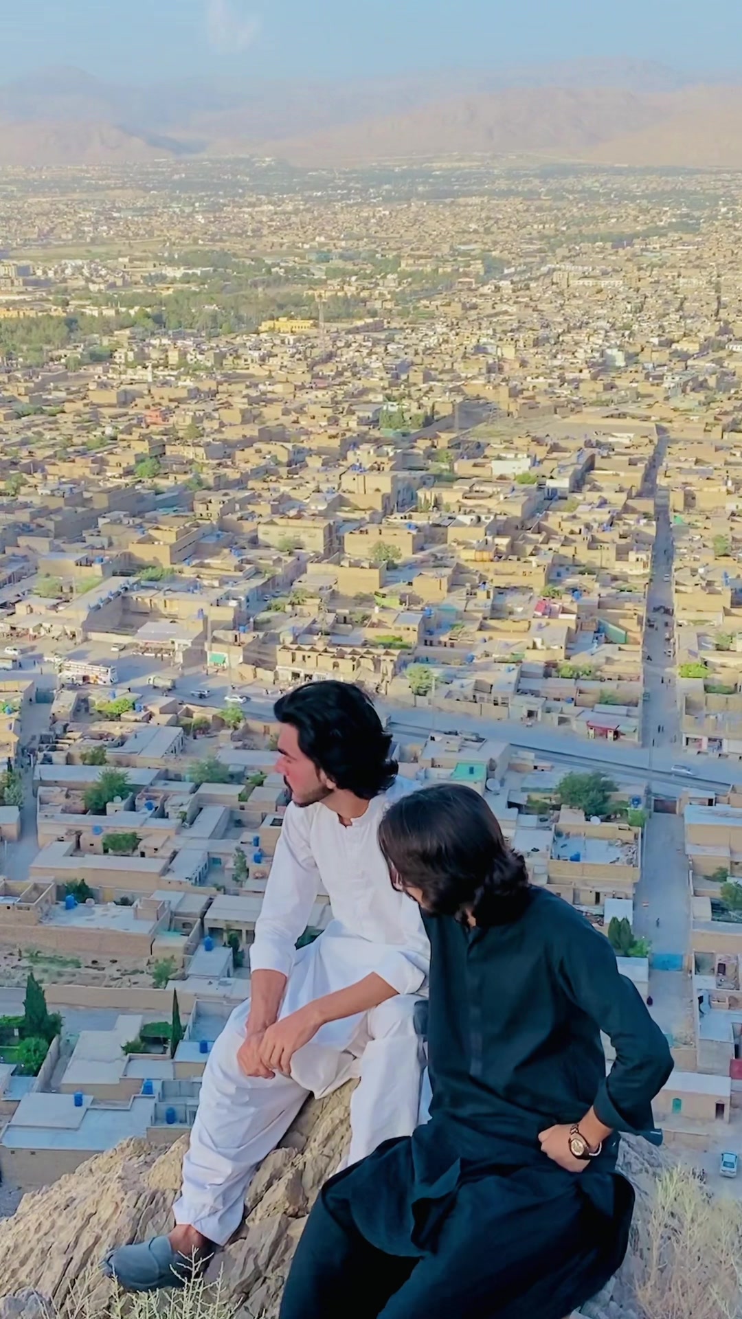 @💔 BarBad 😞 Zindagi 🥹