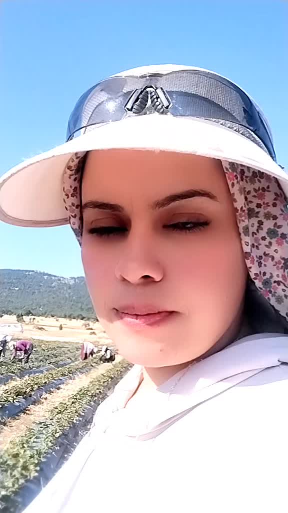 @Ayşegül_ 42